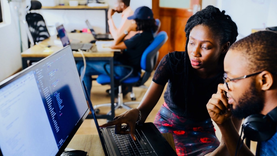 What to Look for in a Tech Partner While Outsourcing